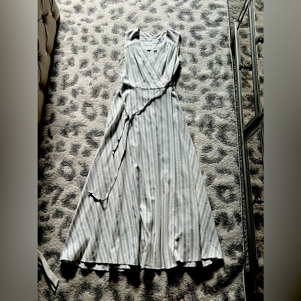 NWOT Women’s summer dress